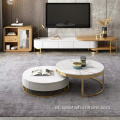 Moderna sala de estar com armazenamento de móveis Mesa de centro em mármore